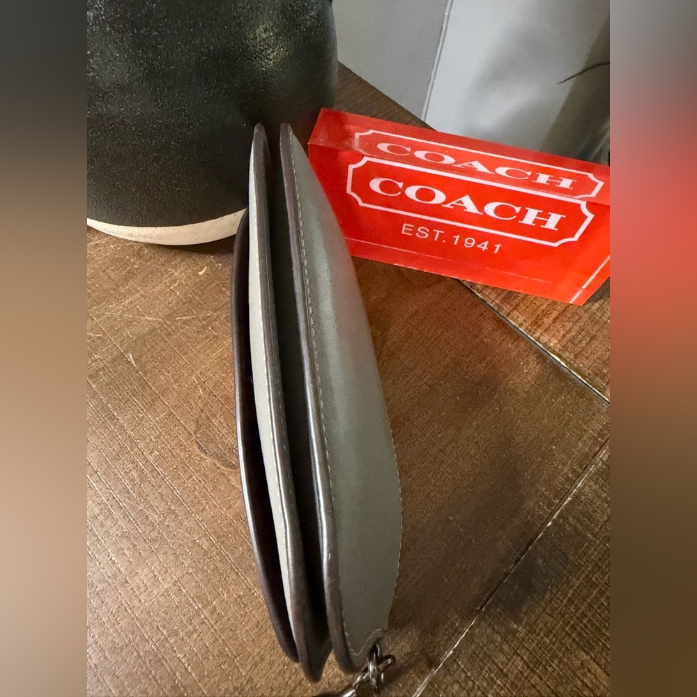 Coach 1941 Convertible Clutch - Picture 4 of 16
